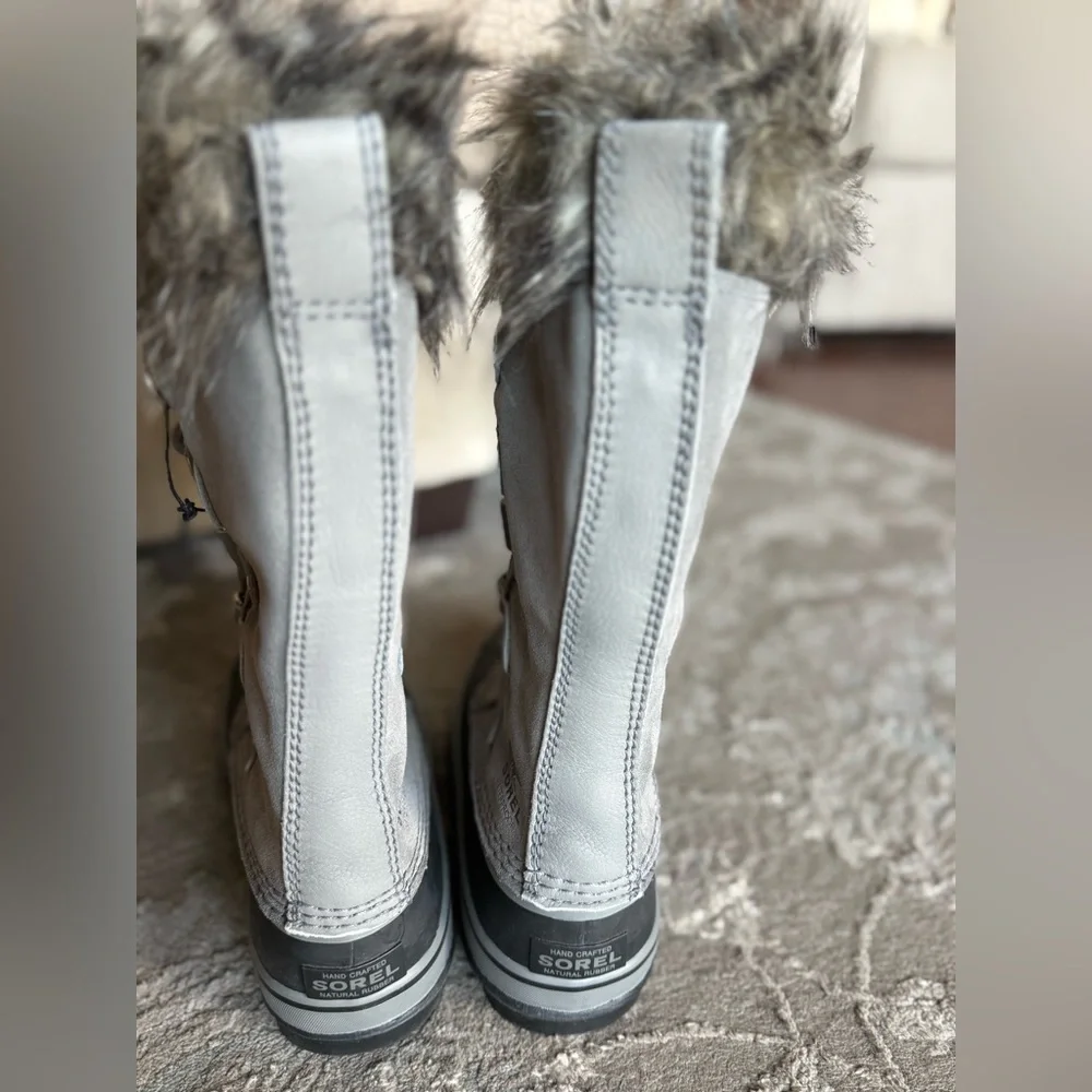 Sorel Women's Black and Brown Winter Boots EUC-7.5
